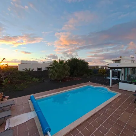 Villa Marina Deluxe&spa Pool Playa Blanca (Lanzarote)